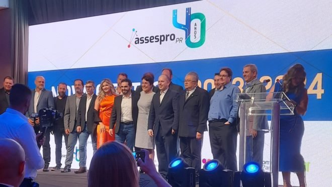 A  Associação das Empresas Brasileiras de Tecnologia da Informação (Assespro-PR) será presidida no próximo ano por uma mulher.