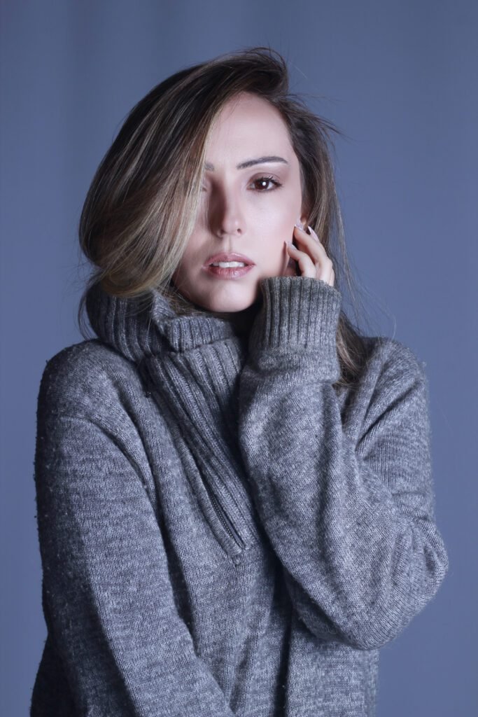 Nesse ultimo novembro eu fotografei a modelo Sara de Sá para uma página minha que está na Revista Casual, by Rosy Buzinaro, desse mês, a capa que também assino as fotos, homenageia mulheres que exercem liderança em seus meios.