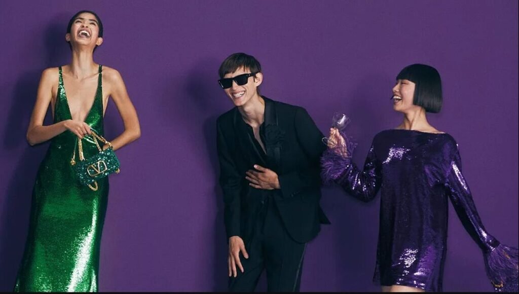 Valentino lança sua coleção de festas 2022