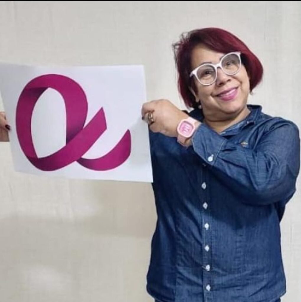 O instituto Atitude na Cabeça atende homens, mulheres e crianças com 13 patologias que fazem perder os cabelos, de forma total, parcial, temporária ou definitiva, em todo o Brasil e Exterior.