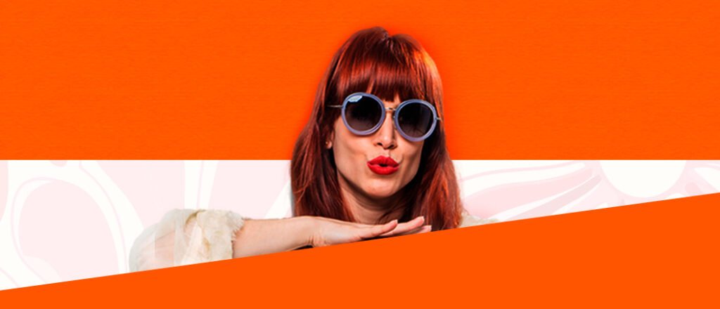 Mel Lisboa brilha como Rita Lee nos palcos e impressiona com visagismo fiel ao da roqueira