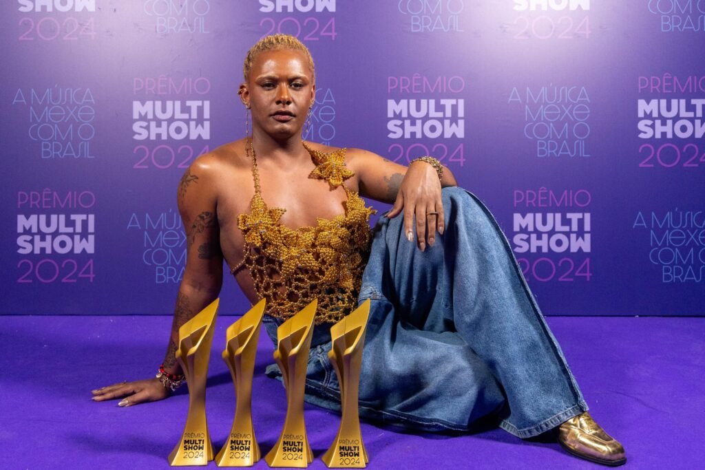 Liniker vence quatro categorias no Prêmio Multishow 2024