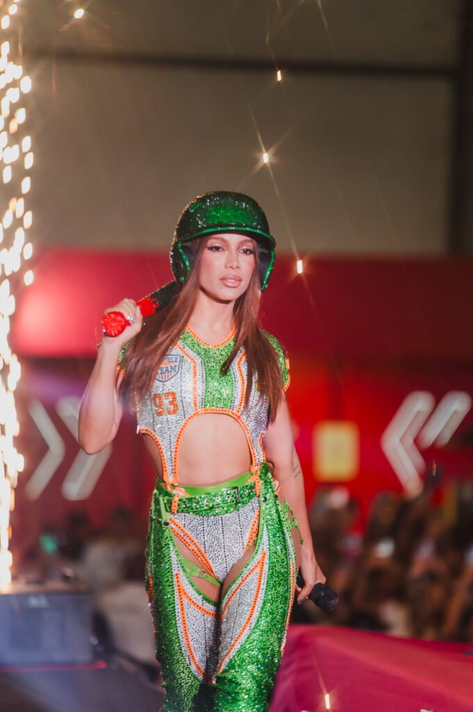 ensaios da anitta curitiba