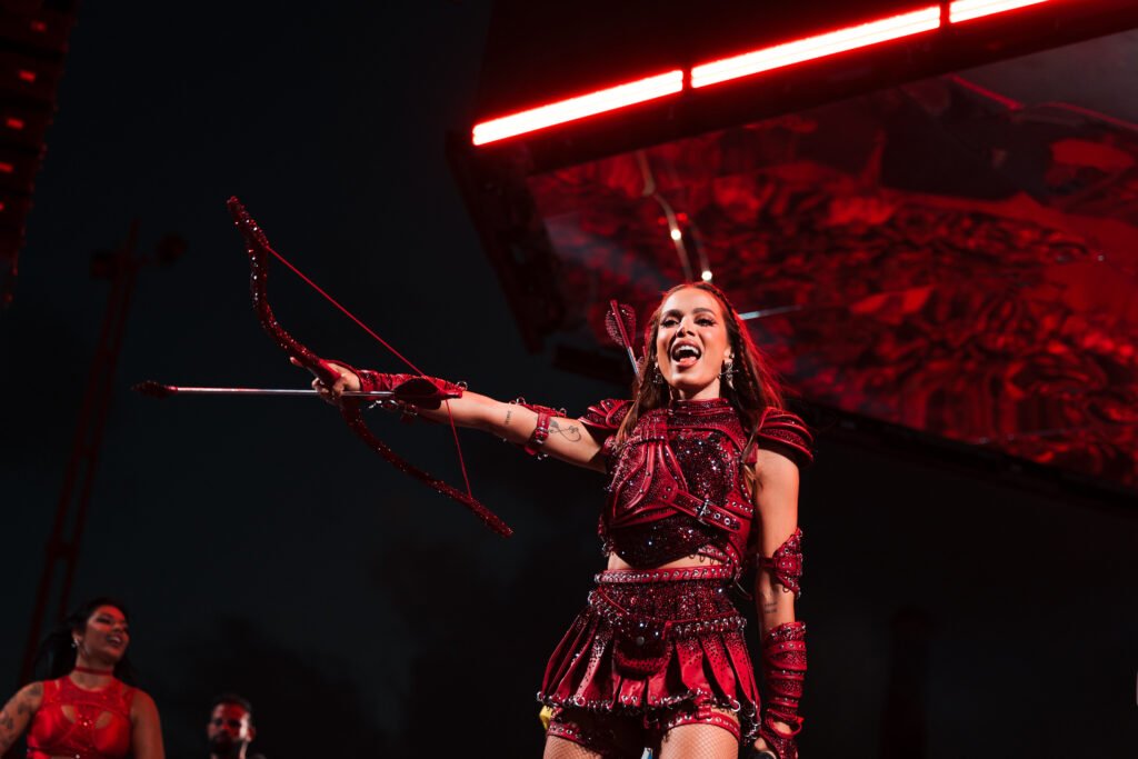 ensaios da anitta curitiba