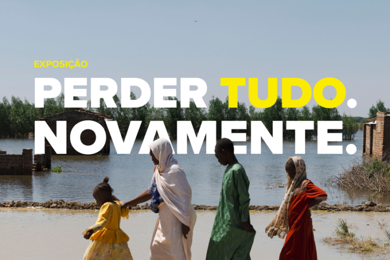 Exposição no Aeroporto de Congonhas mostra o impacto de eventos climáticos extremos na vida de pessoas refugiadas